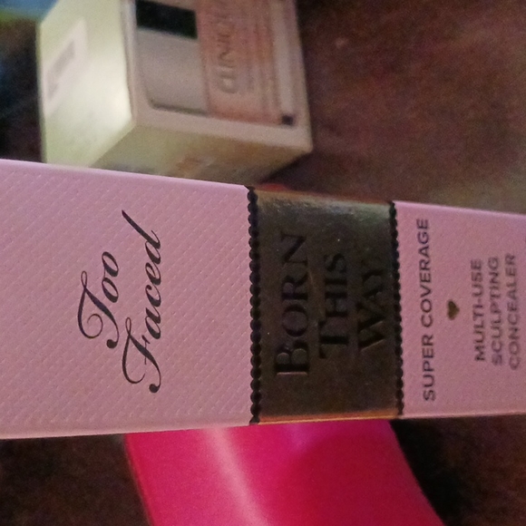 Concealer - Picture 4 of 4